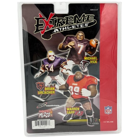Brian Urlacher NFL Extreme Athletes Figure By Mezco New In Box - Picture 4 of 6
